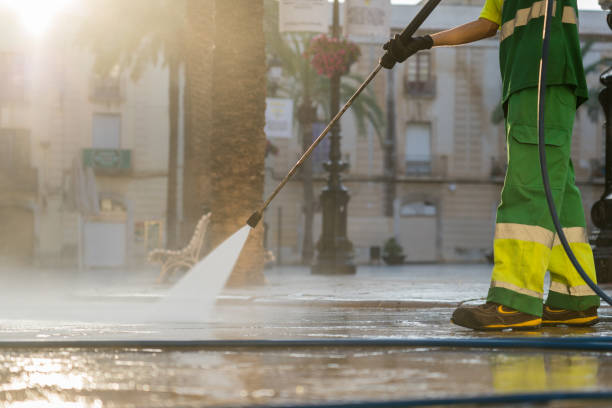 Best Parking Lot and Garage Cleaning  in Farmington, MN